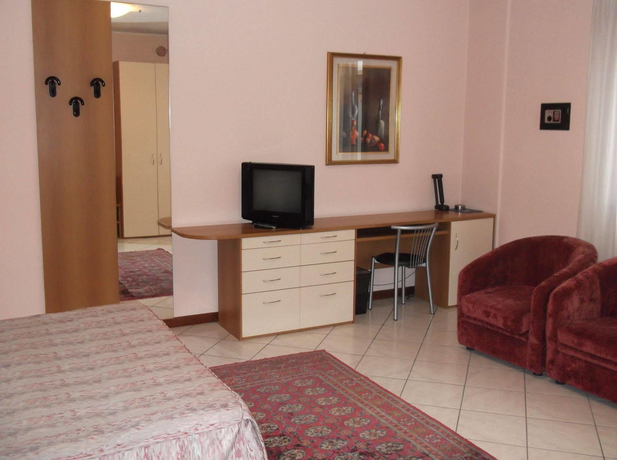 La Fontana Hotel 3*